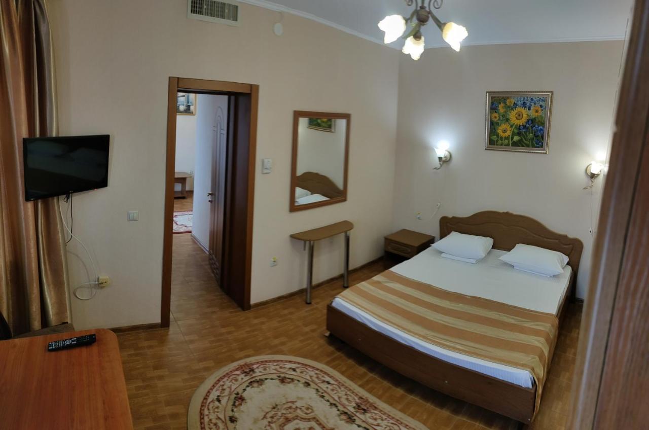 KIPARIS HOTEL ГЕЛЕНДЖИК 3* (Россия) - от 1683 RUB | NOCHI